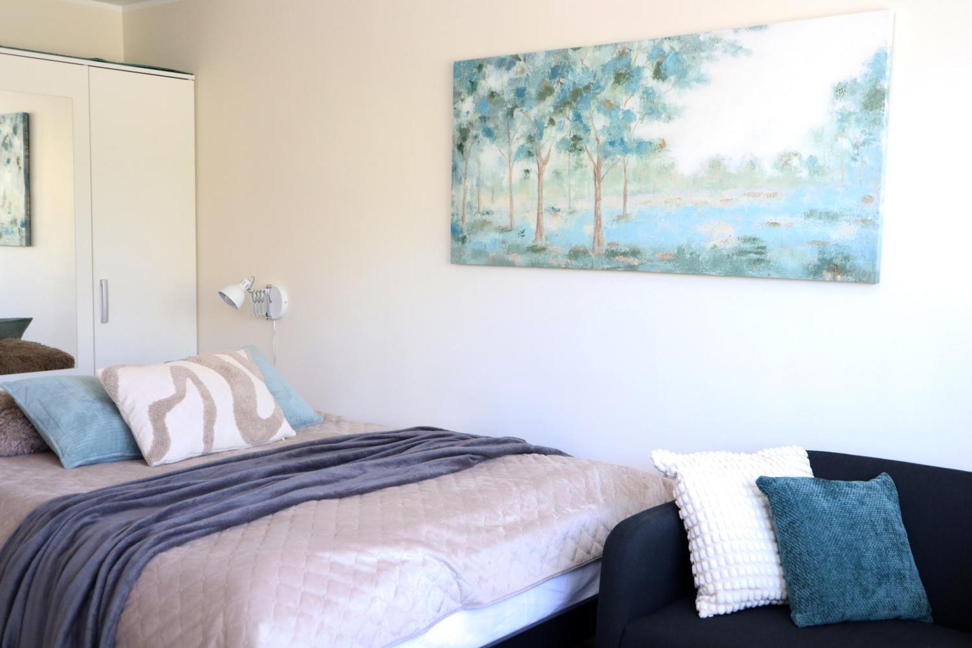 Stella's Airport - Near Airport And Bus Station - Near Tram, Bus And Train Stops - Free Wifi, Parking And Netflix - Bath - New Renovation Dzīvoklis Tallinn