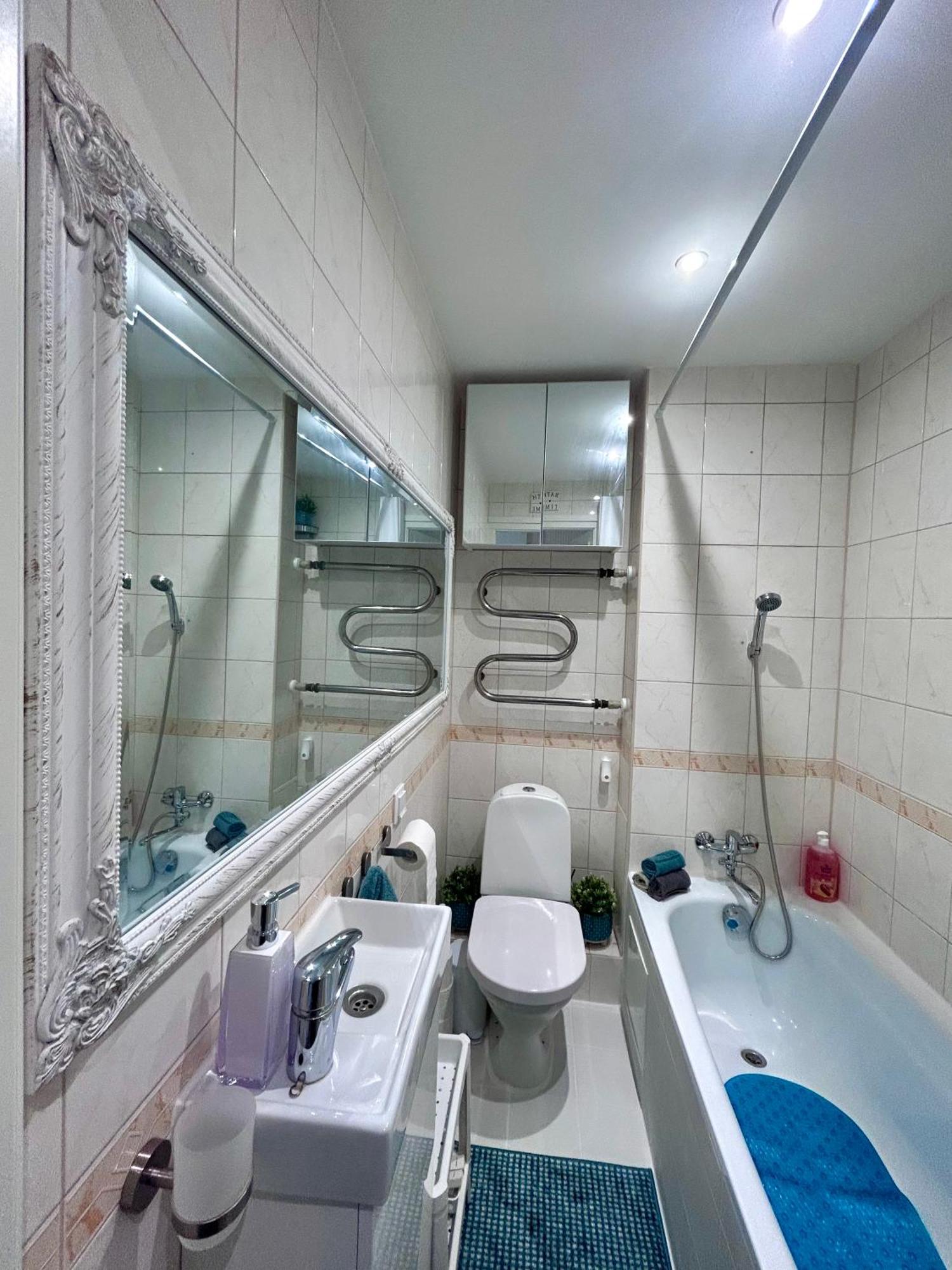 Appartamento Stella's Airport - Near Airport And Bus Station - Near Tram, Bus And Train Stops - Free Wifi, Parking And Netflix - Bath - New Renovation Reval